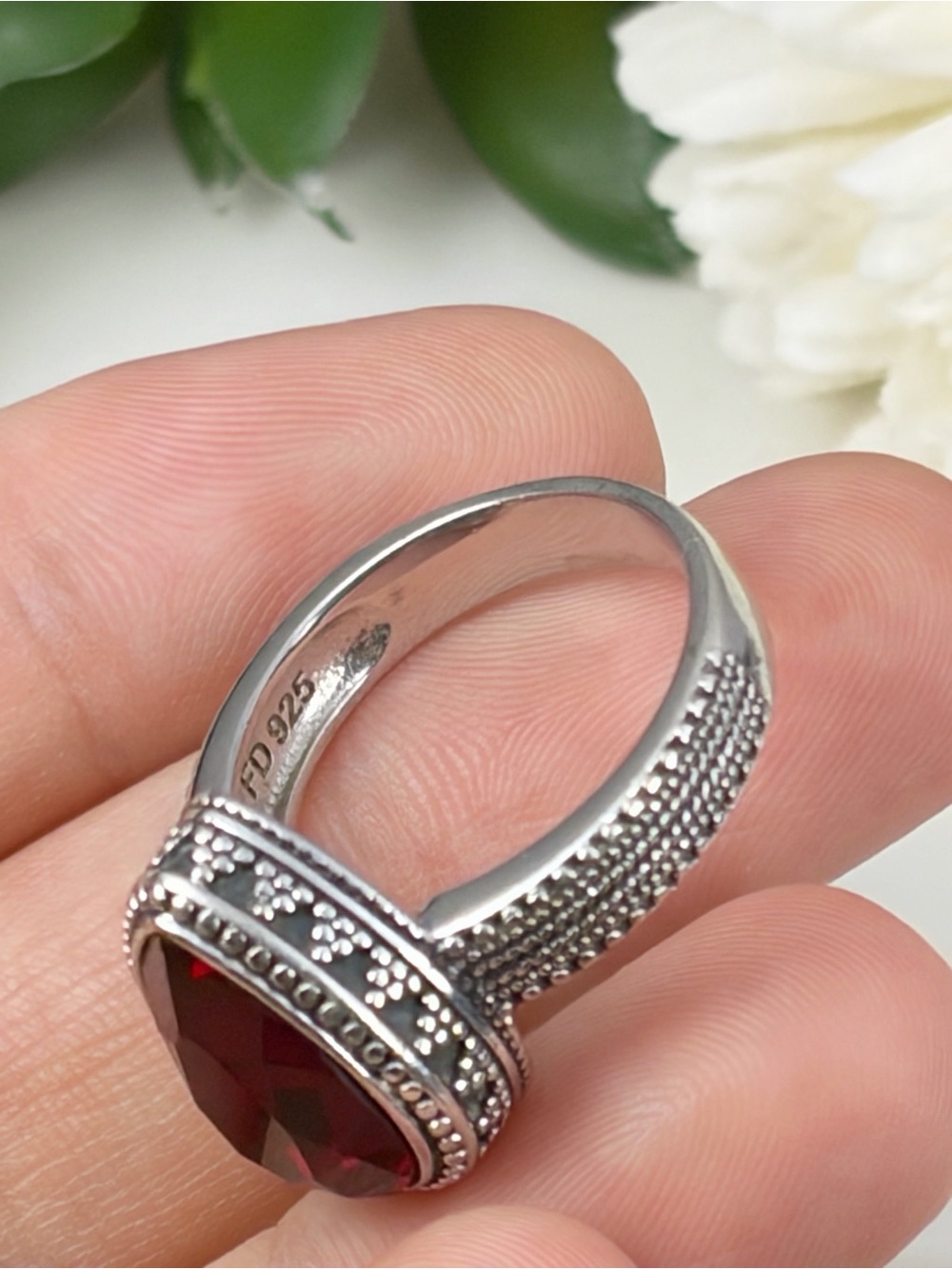 Vintage Sterling Silver 925 Red Garnet Ring Size 7 3/4 7.75 - Picture 7 of 10